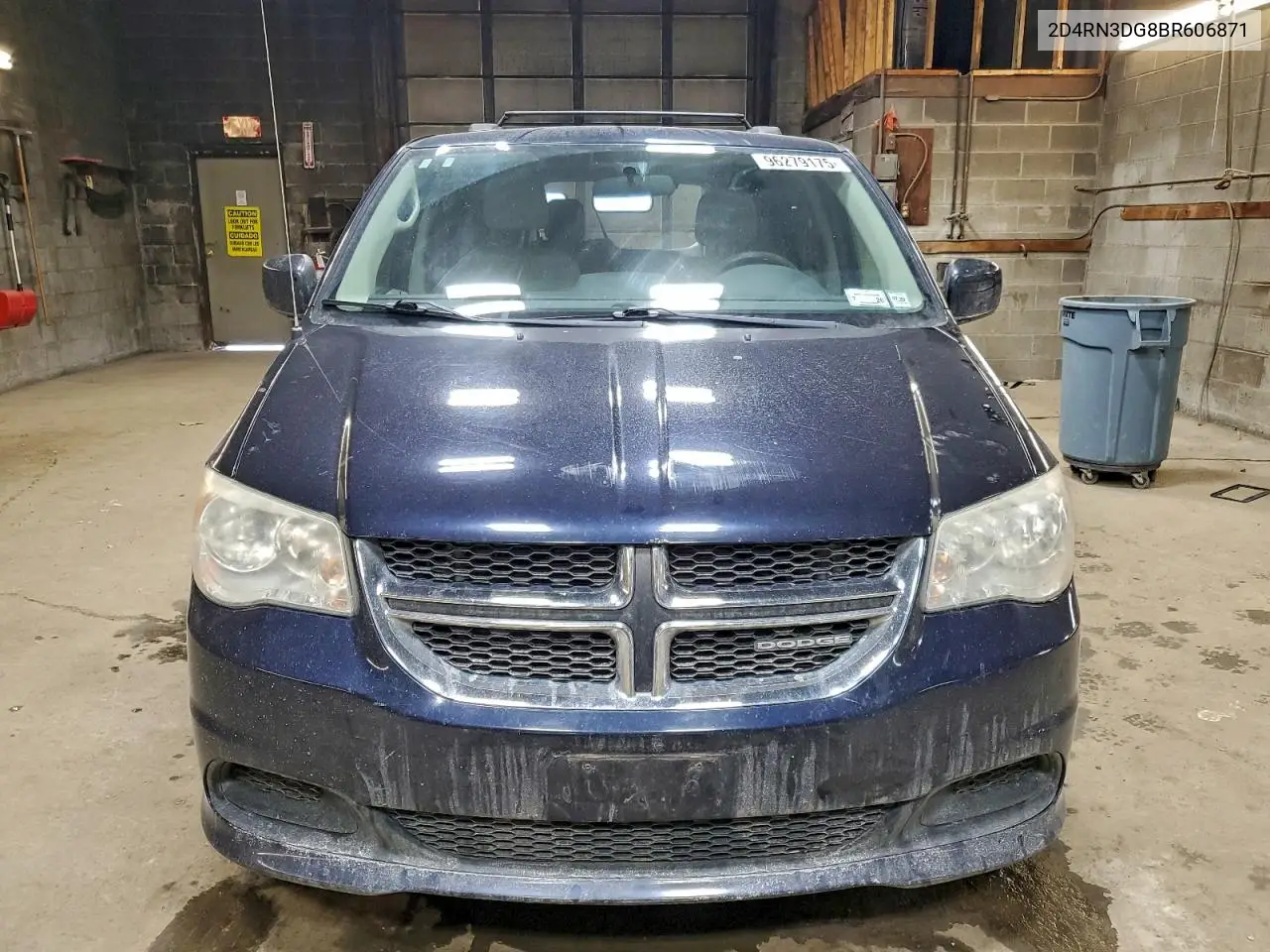 2D4RN3DG8BR606871 2011 Dodge Grand Caravan Mainstreet