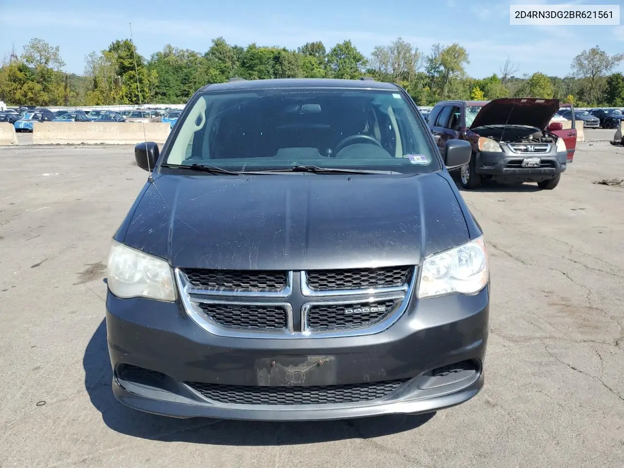 2D4RN3DG2BR621561 2011 Dodge Grand Caravan Mainstreet