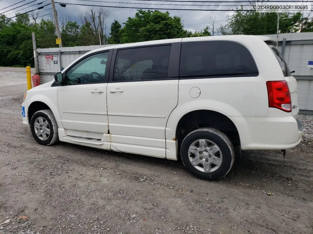 2C4RDGBG3CR180695 2012 Dodge Grand Caravan Se