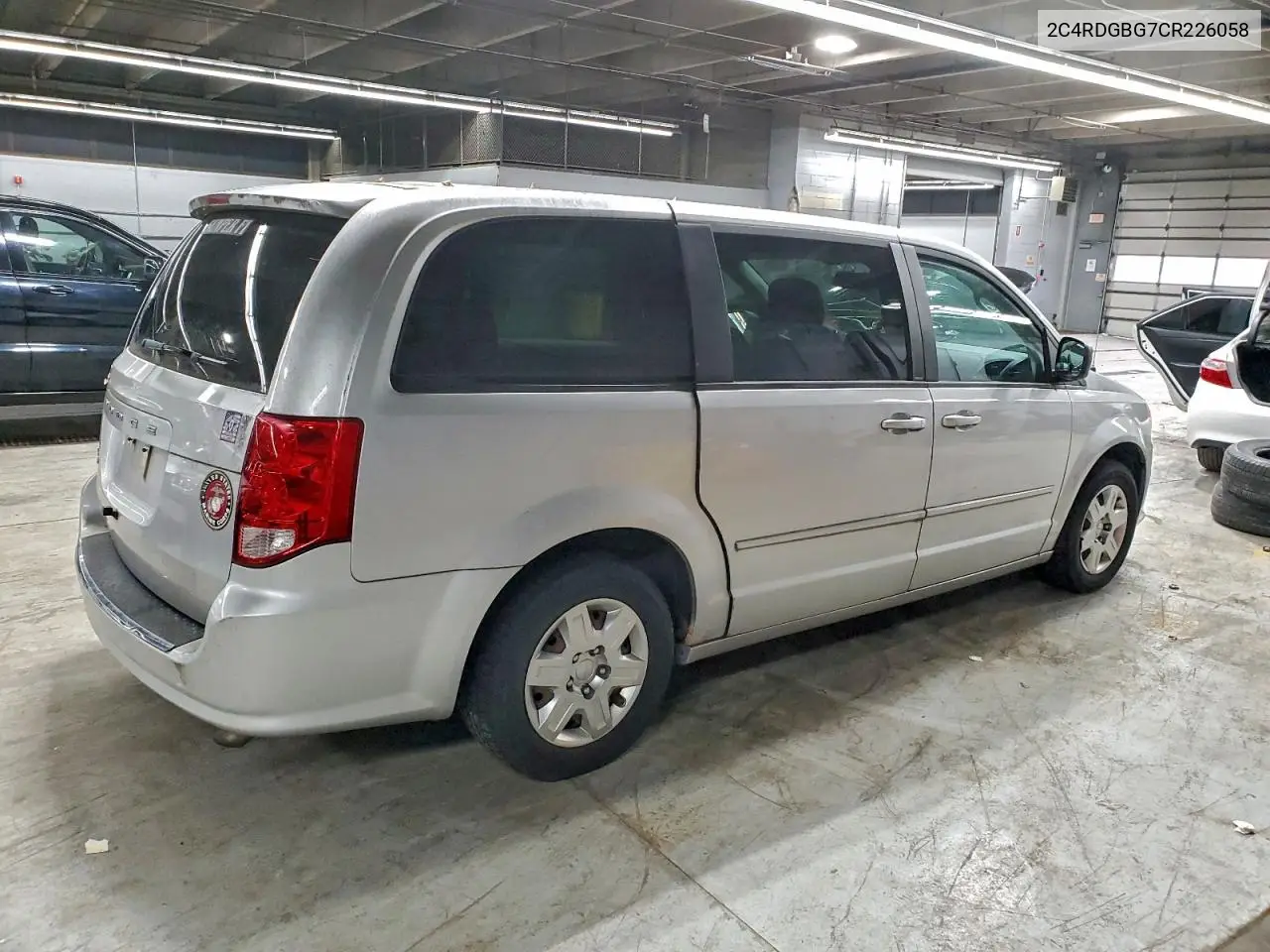 2C4RDGBG7CR226058 2012 Dodge Grand Caravan Se