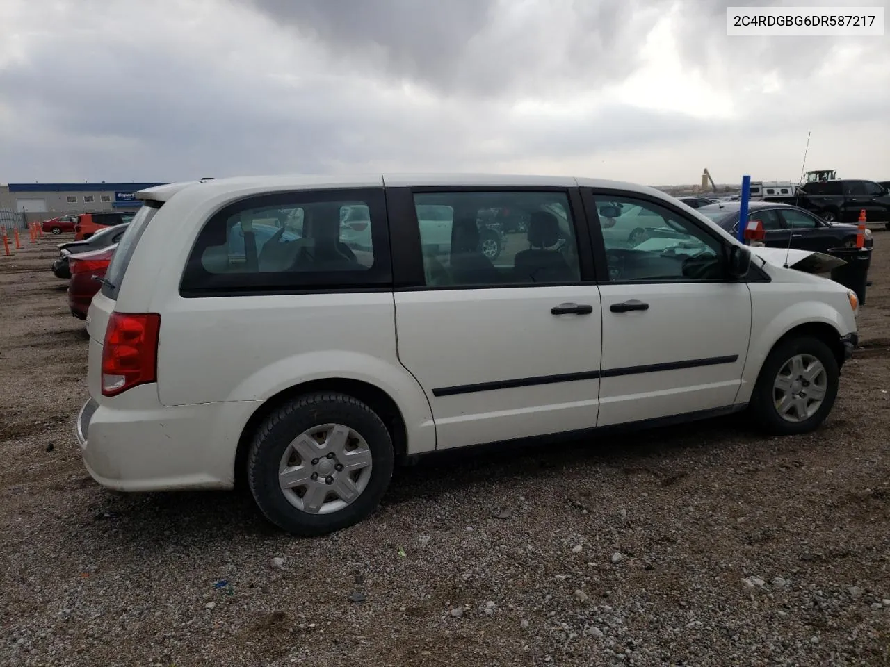 2C4RDGBG6DR587217 2013 Dodge Grand Caravan Se