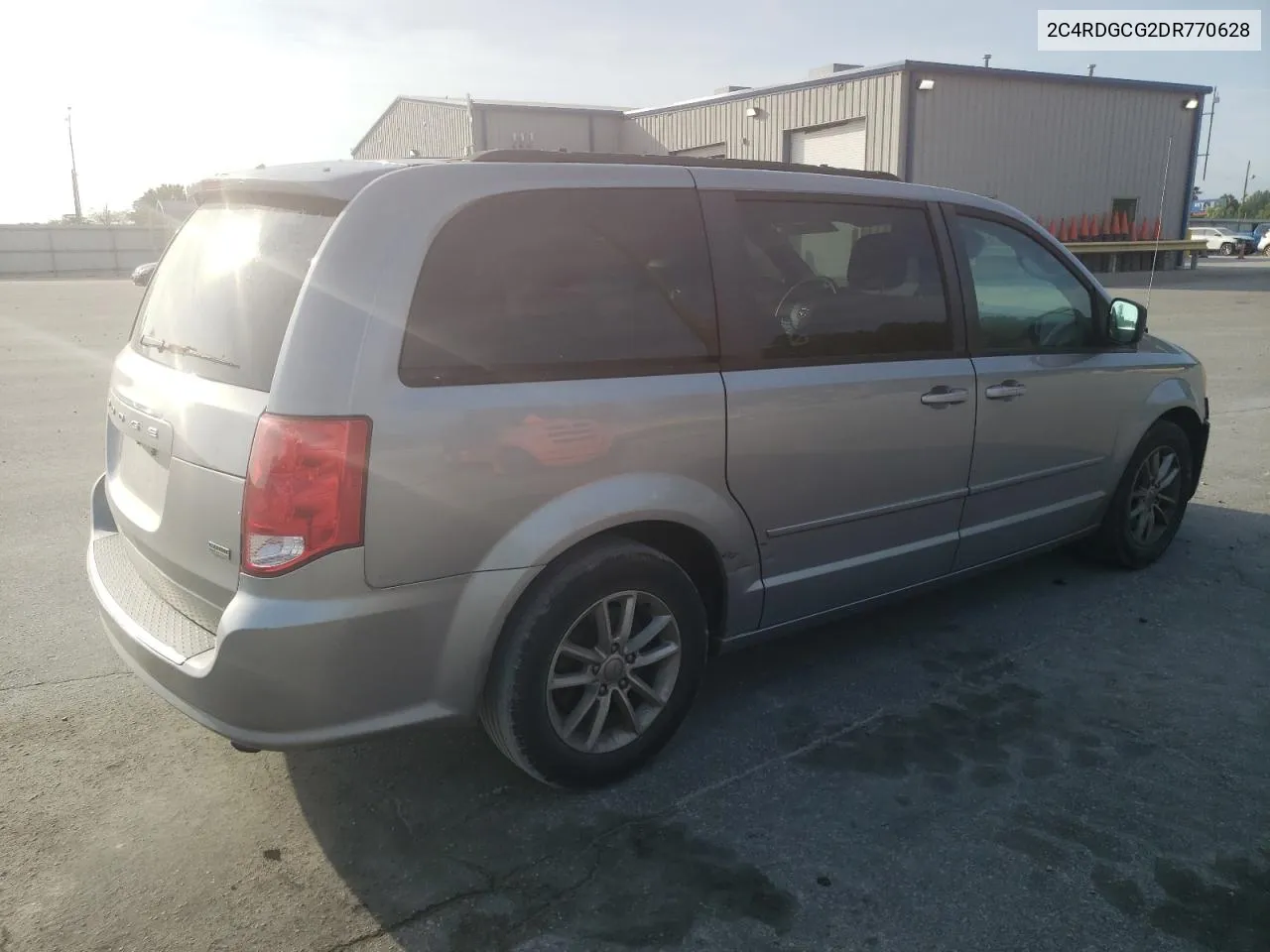 2C4RDGCG2DR770628 2013 Dodge Grand Caravan Sxt