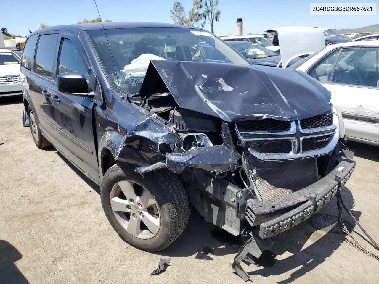 2C4RDGBG8DR667621 2013 Dodge Grand Caravan Se