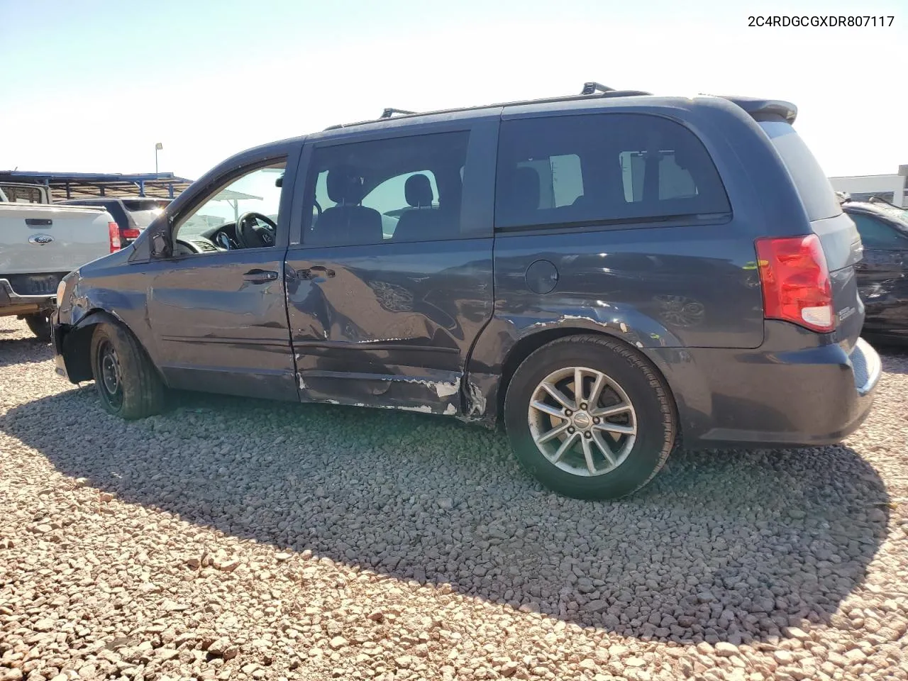 2C4RDGCGXDR807117 2013 Dodge Grand Caravan Sxt