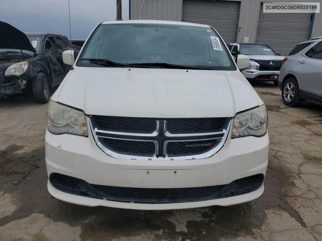 2C4RDGCG6DR523189 2013 Dodge Grand Caravan Sxt