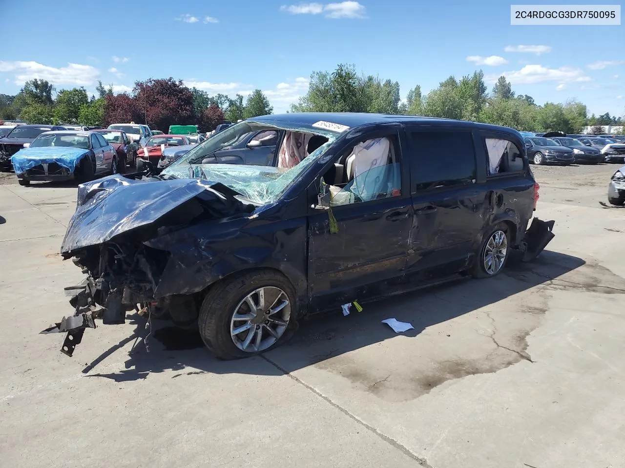 2C4RDGCG3DR750095 2013 Dodge Grand Caravan Sxt