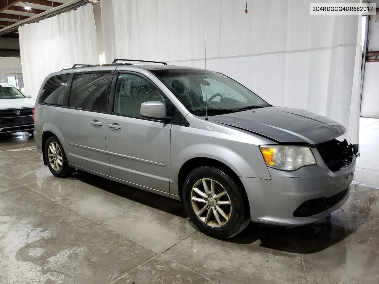 2C4RDGCG4DR682017 2013 Dodge Grand Caravan Sxt