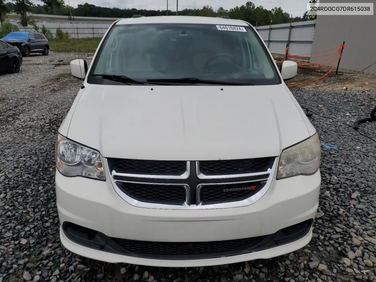 2C4RDGCG7DR615038 2013 Dodge Grand Caravan Sxt