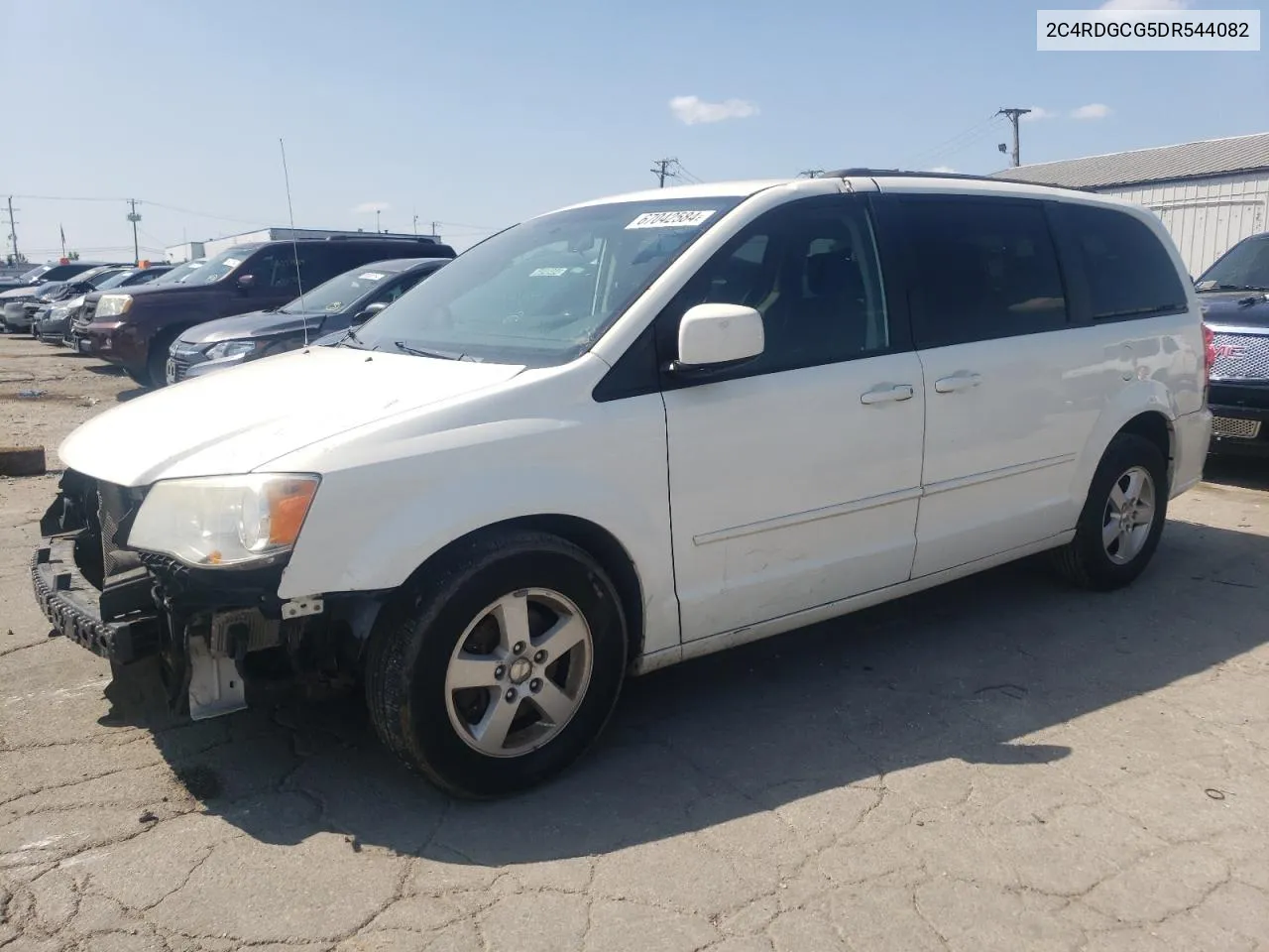 2C4RDGCG5DR544082 2013 Dodge Grand Caravan Sxt