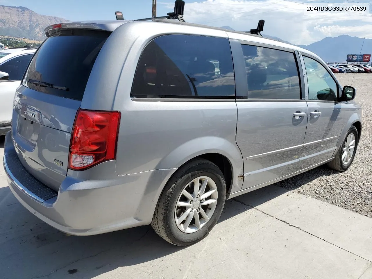 2C4RDGCG3DR770539 2013 Dodge Grand Caravan Sxt