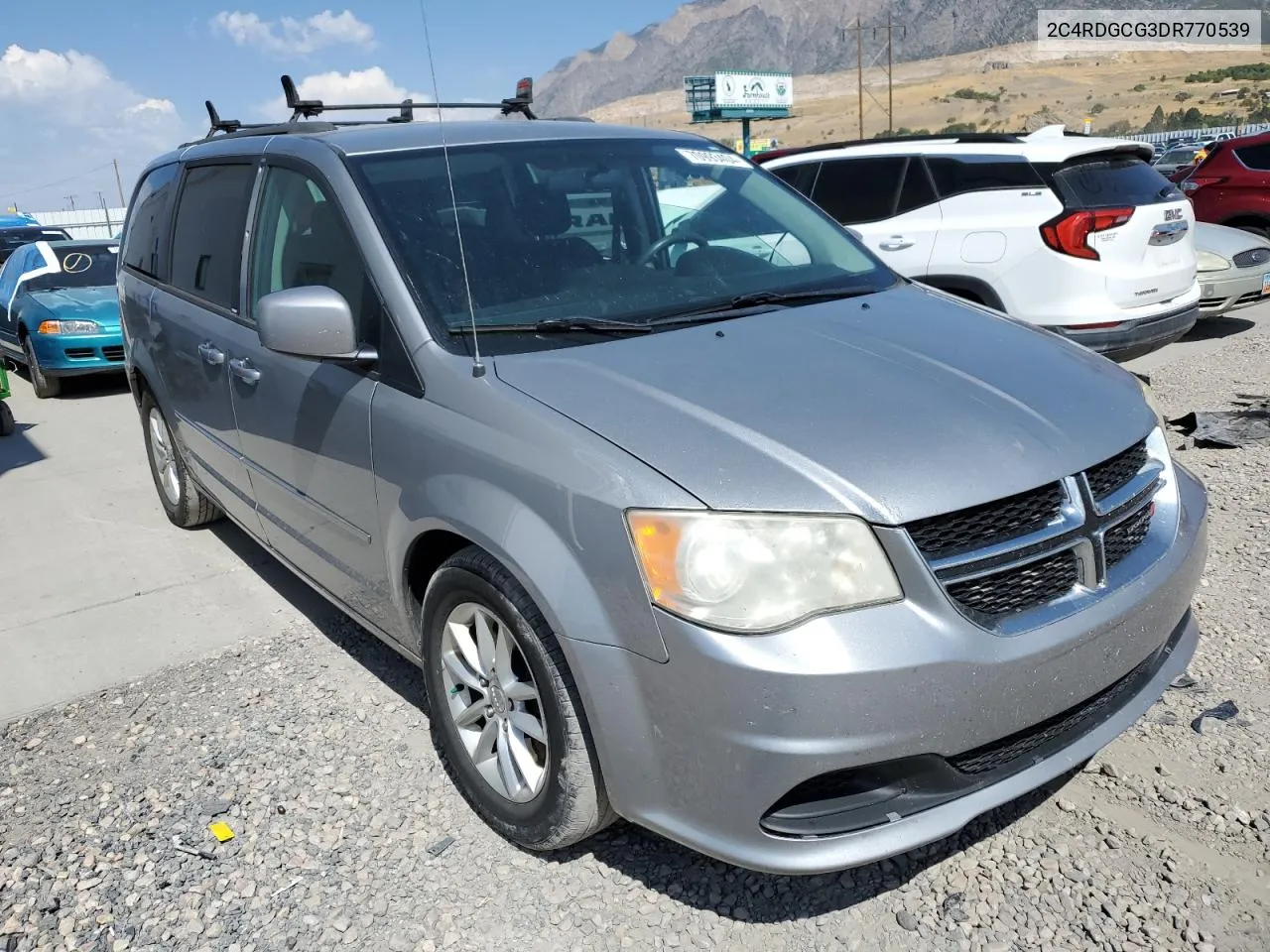 2C4RDGCG3DR770539 2013 Dodge Grand Caravan Sxt