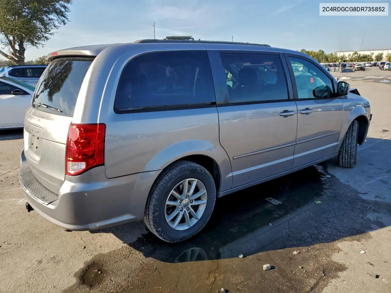 2C4RDGCG8DR735852 2013 Dodge Grand Caravan Sxt