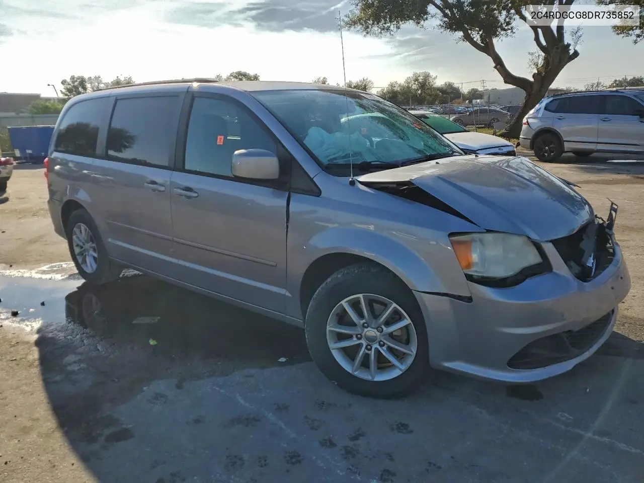 2C4RDGCG8DR735852 2013 Dodge Grand Caravan Sxt