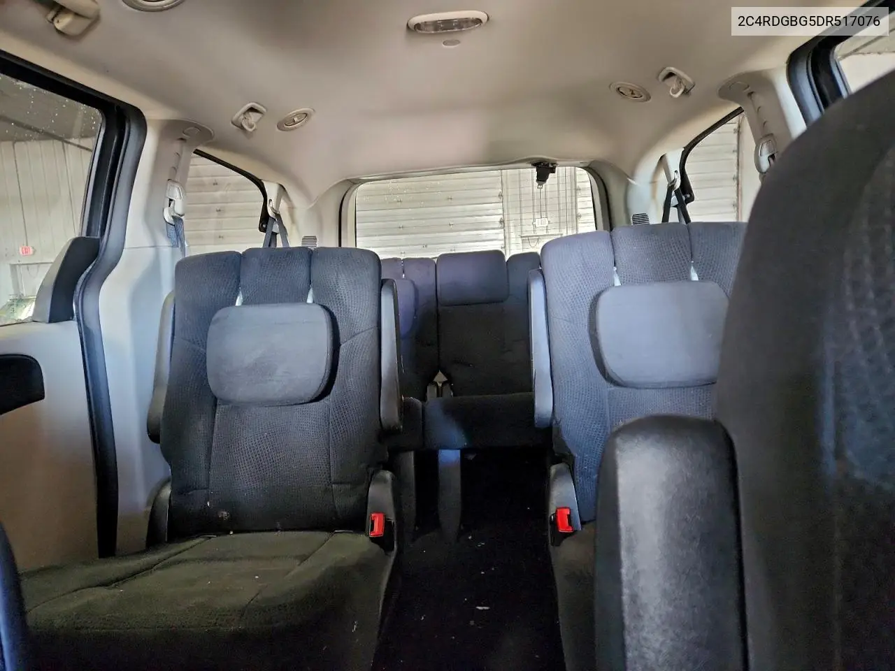2C4RDGBG5DR517076 2013 Dodge Grand Caravan Se