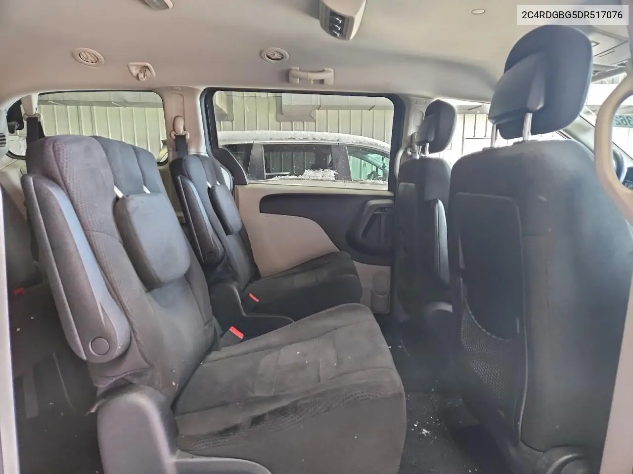 2C4RDGBG5DR517076 2013 Dodge Grand Caravan Se