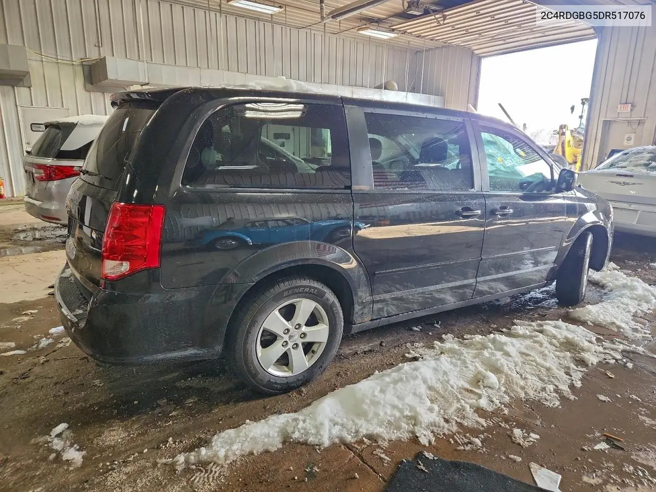 2C4RDGBG5DR517076 2013 Dodge Grand Caravan Se
