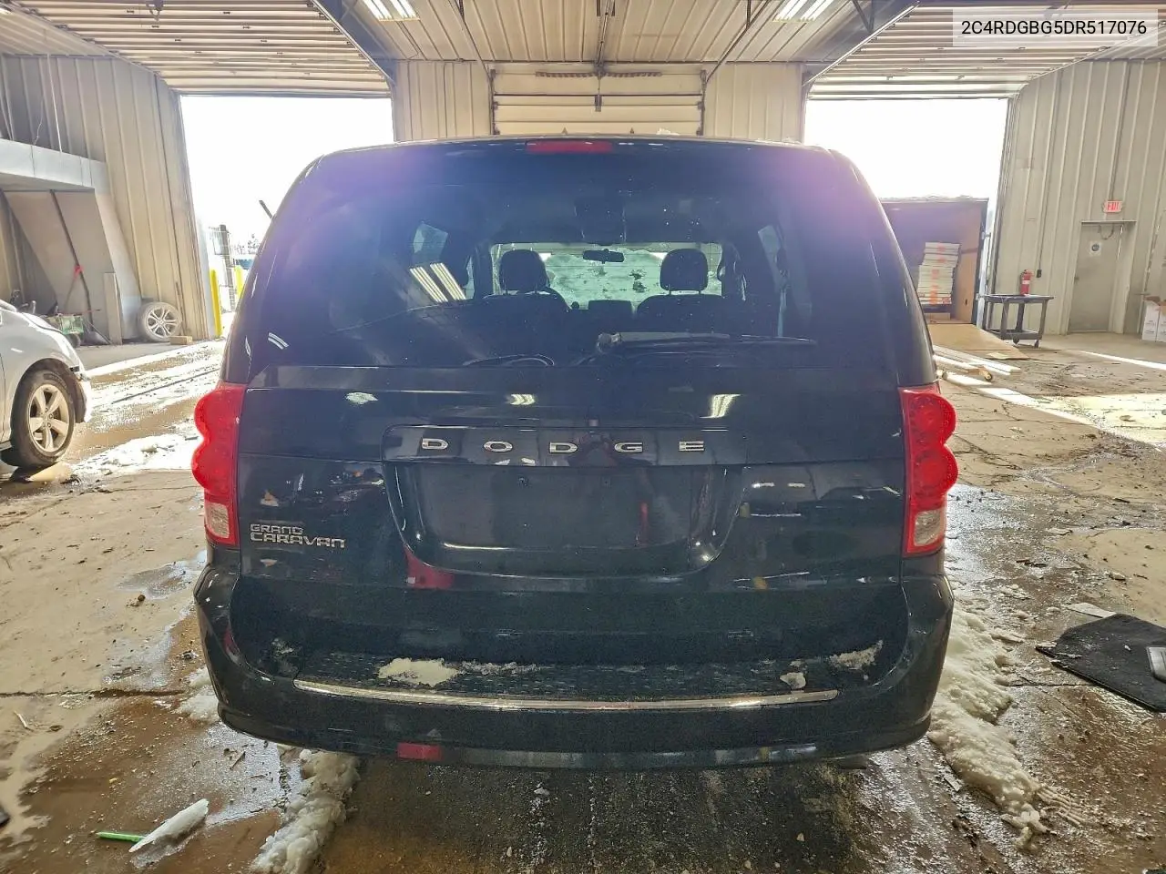 2C4RDGBG5DR517076 2013 Dodge Grand Caravan Se