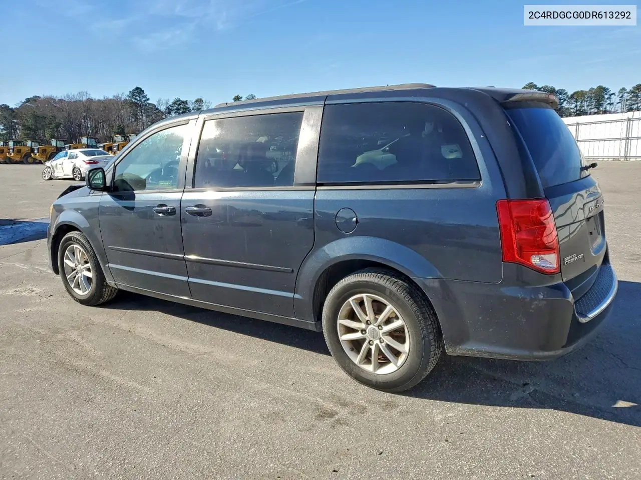 2C4RDGCG0DR613292 2013 Dodge Grand Caravan Sxt