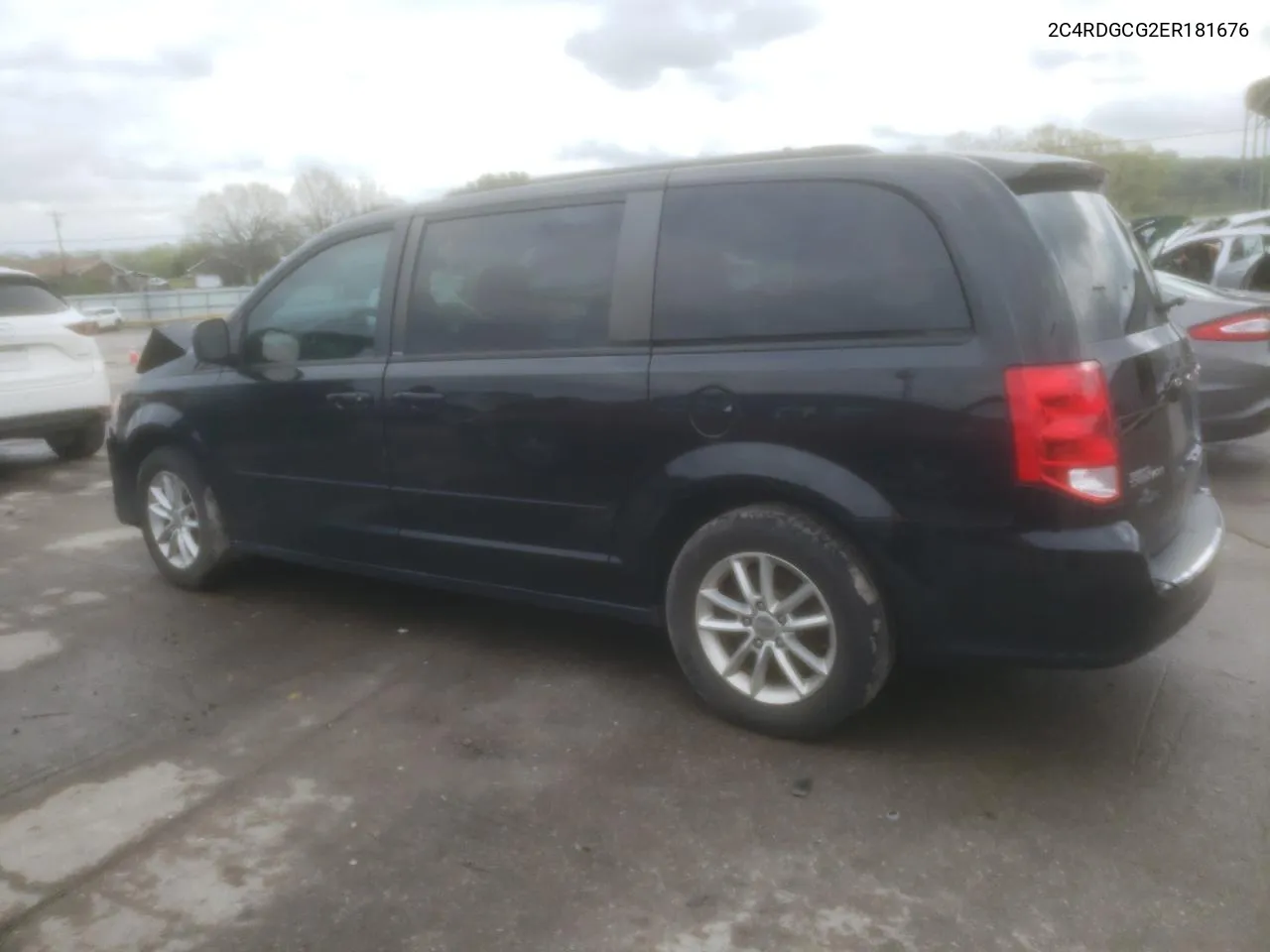 2C4RDGCG2ER181676 2014 Dodge Grand Caravan Sxt