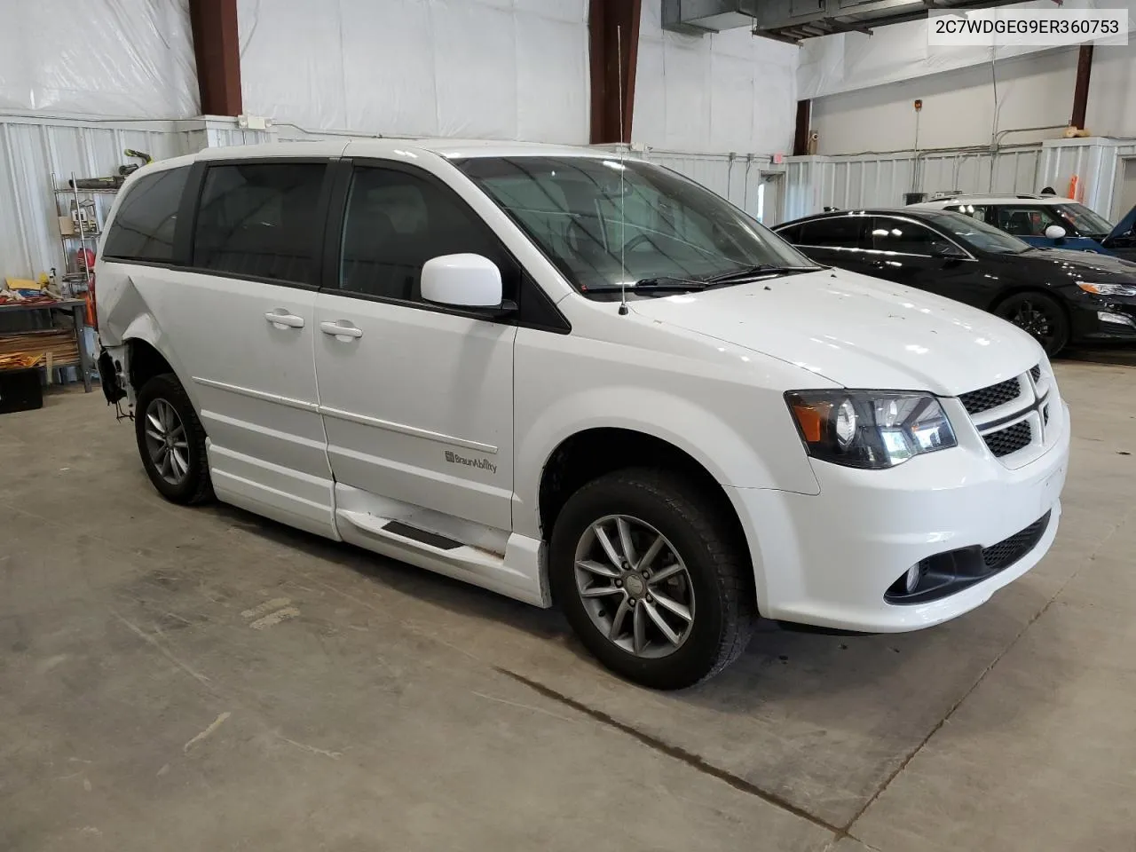 2C7WDGEG9ER360753 2014 Dodge Grand Caravan R/T