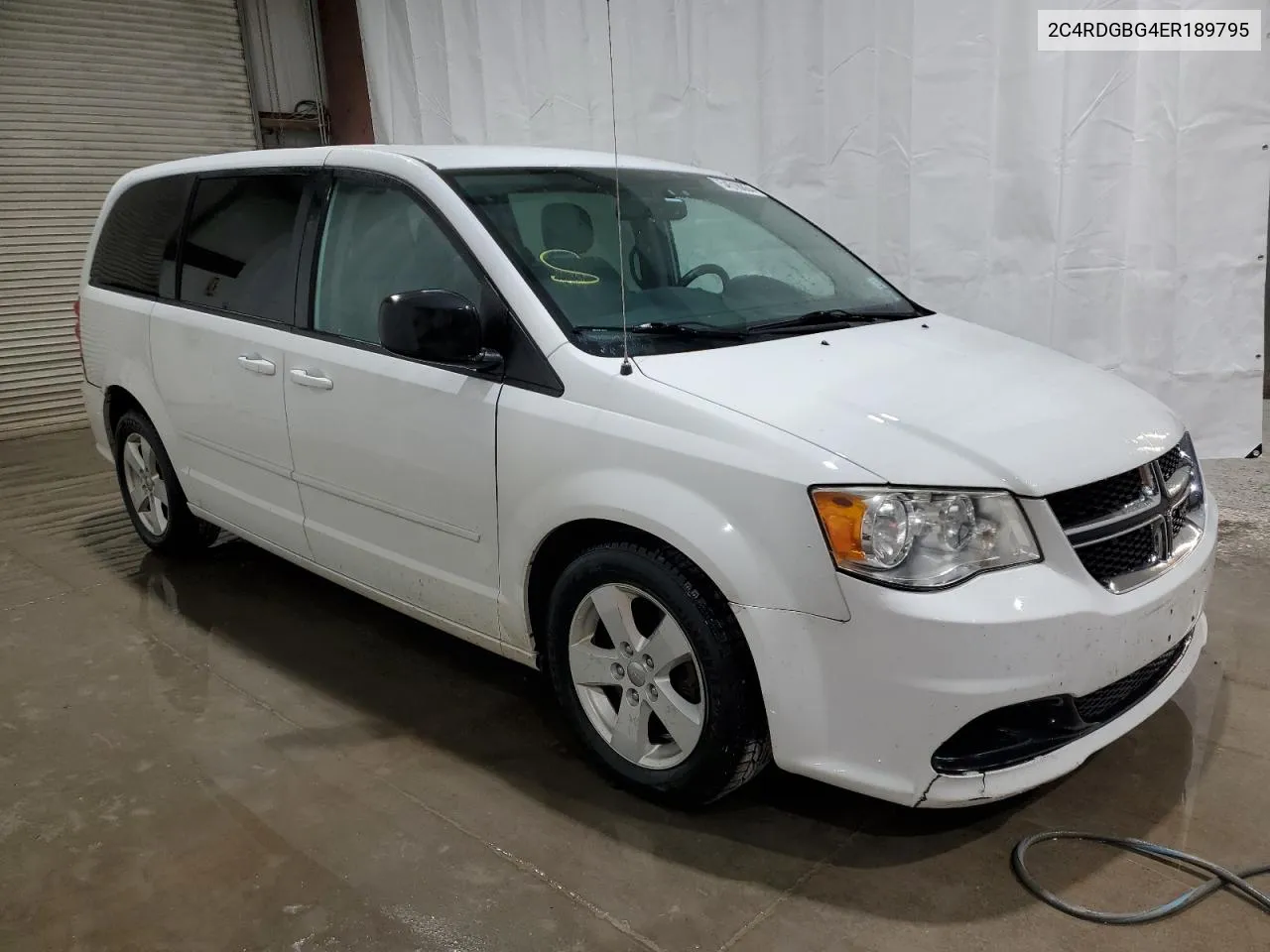 2C4RDGBG4ER189795 2014 Dodge Grand Caravan Se