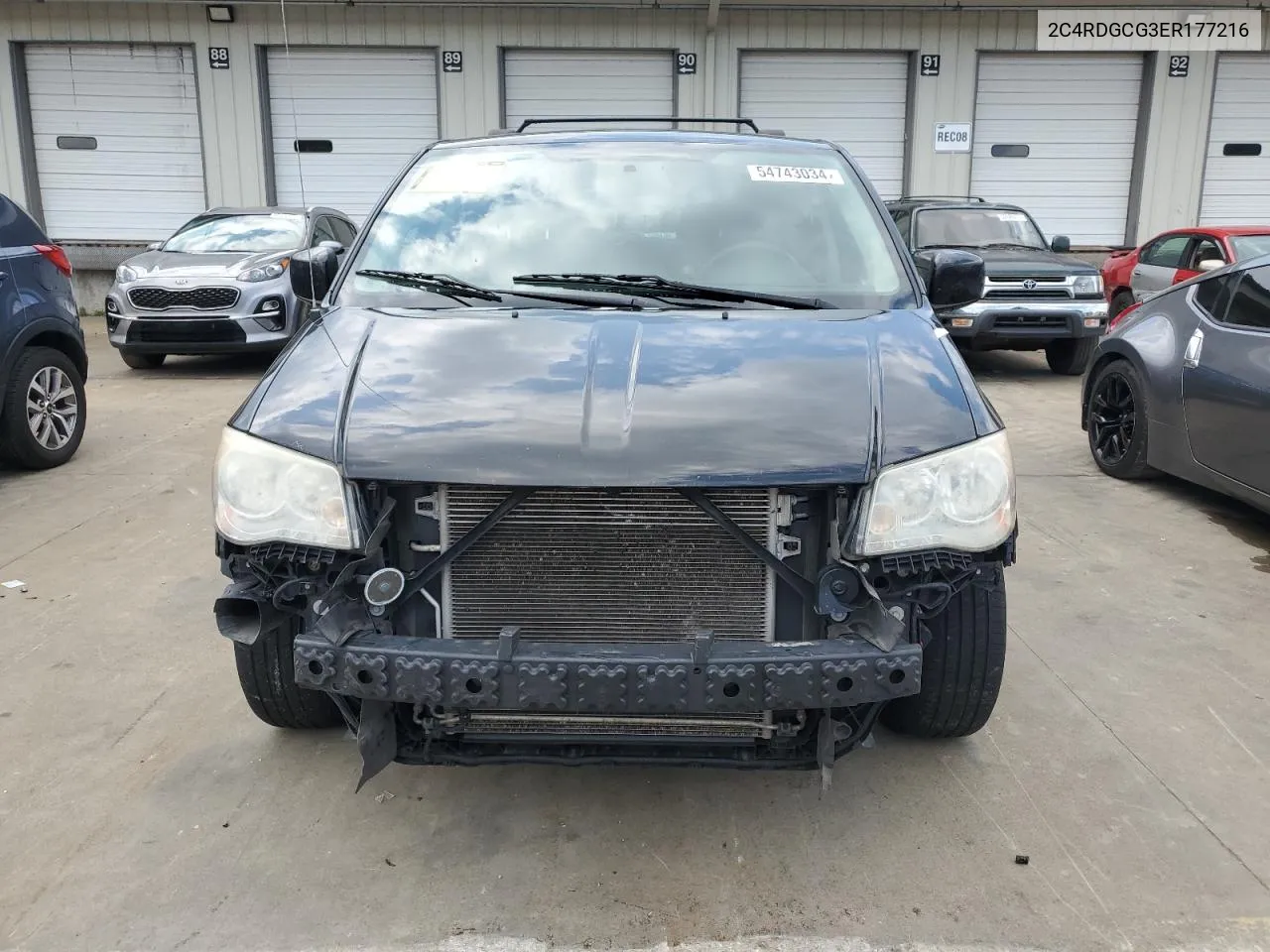 2C4RDGCG3ER177216 2014 Dodge Grand Caravan Sxt