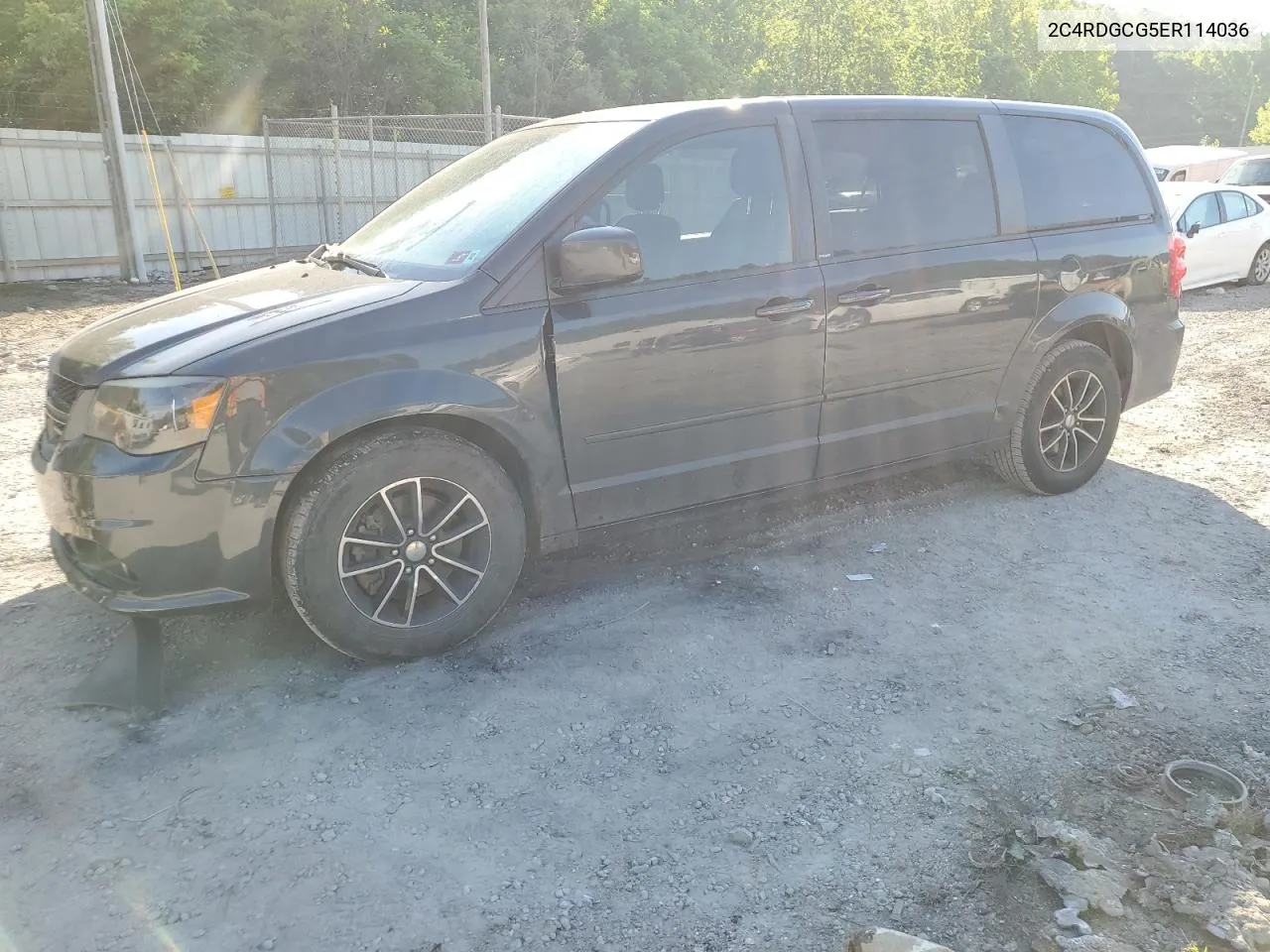 2C4RDGCG5ER114036 2014 Dodge Grand Caravan Sxt