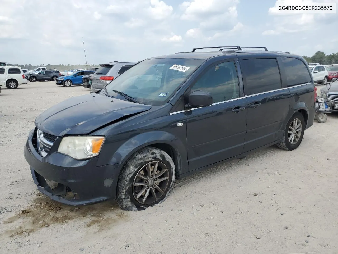 2014 Dodge Grand Caravan Sxt VIN: 2C4RDGCG5ER235570 Lot: 68207554