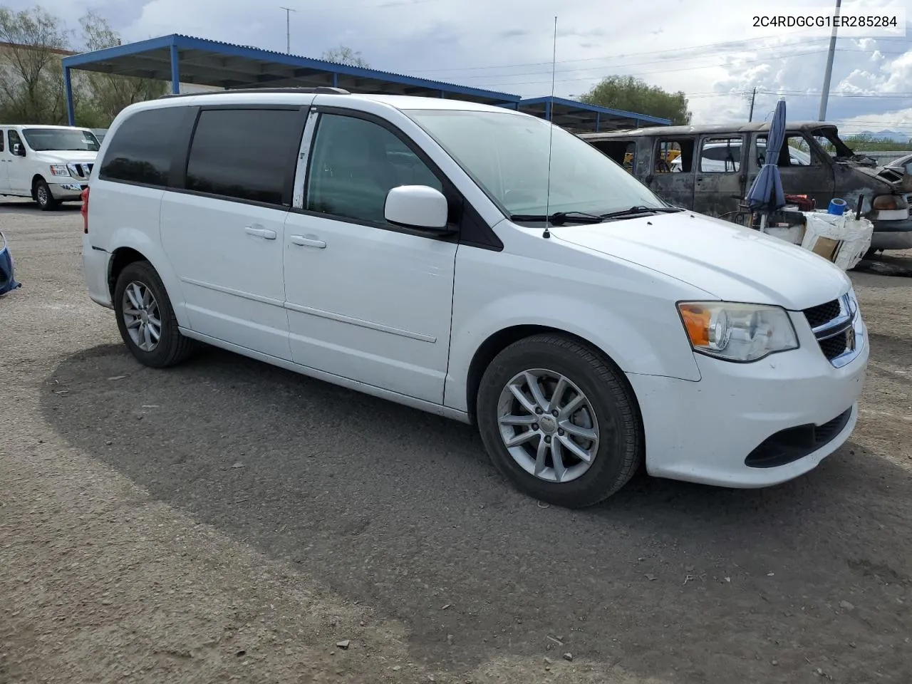 2014 Dodge Grand Caravan Sxt VIN: 2C4RDGCG1ER285284 Lot: 70497034