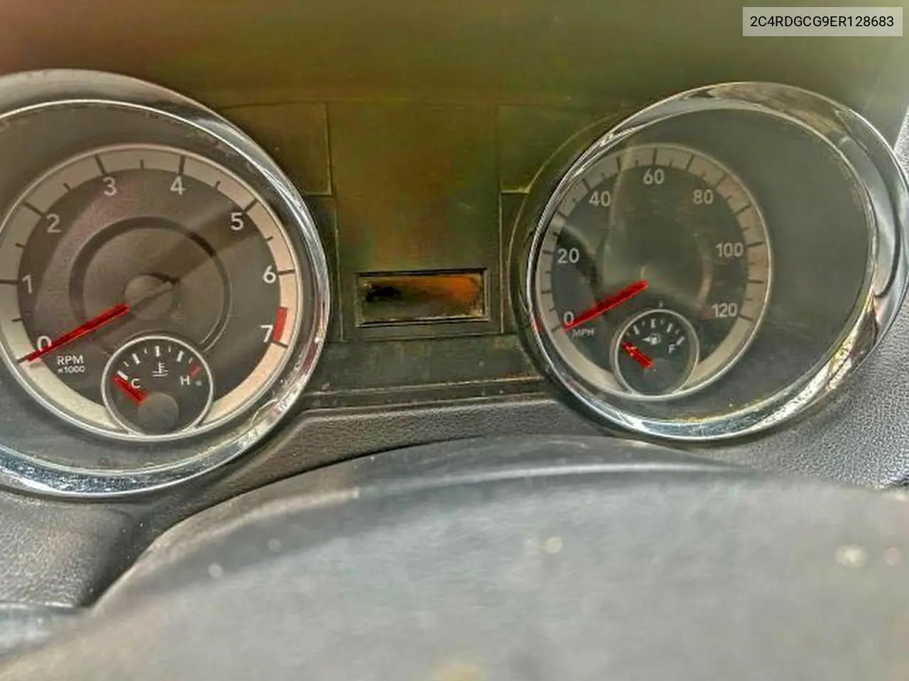 2C4RDGCG9ER128683 2014 Dodge Grand Caravan Sxt