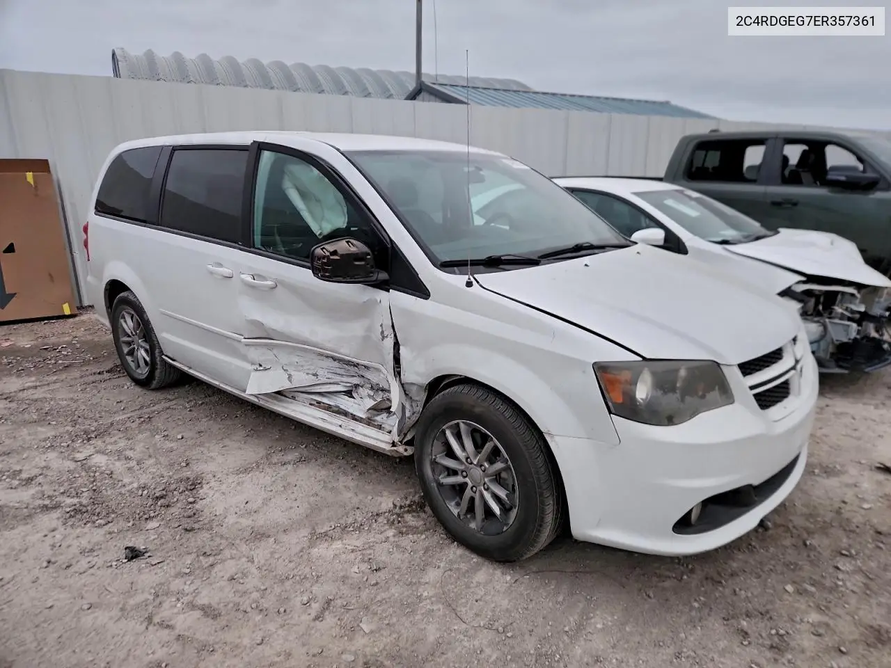 2C4RDGEG7ER357361 2014 Dodge Grand Caravan R/T