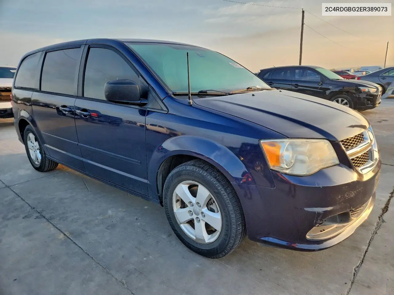 2C4RDGBG2ER389073 2014 Dodge Grand Caravan Se