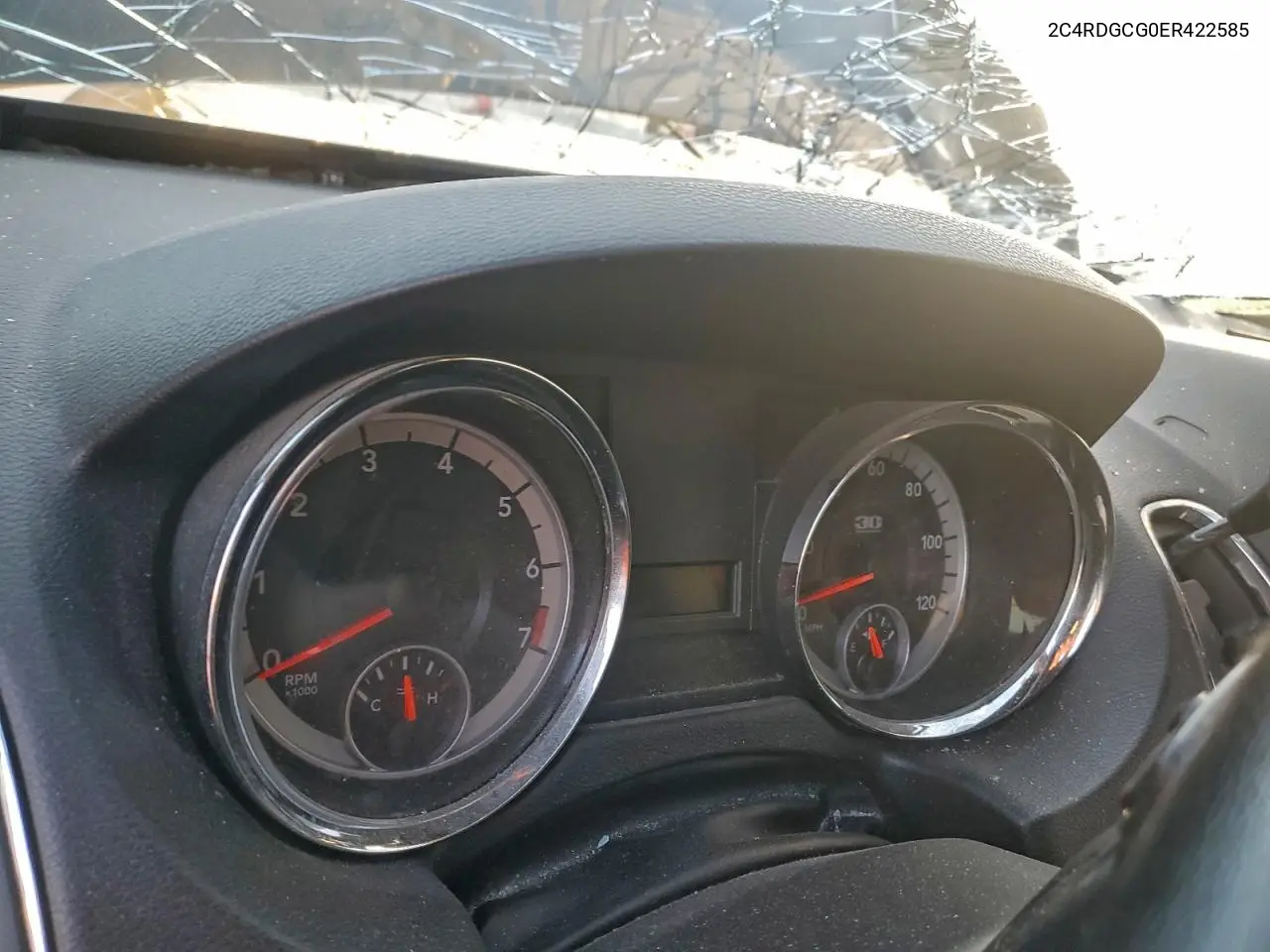 2C4RDGCG0ER422585 2014 Dodge Grand Caravan Sxt