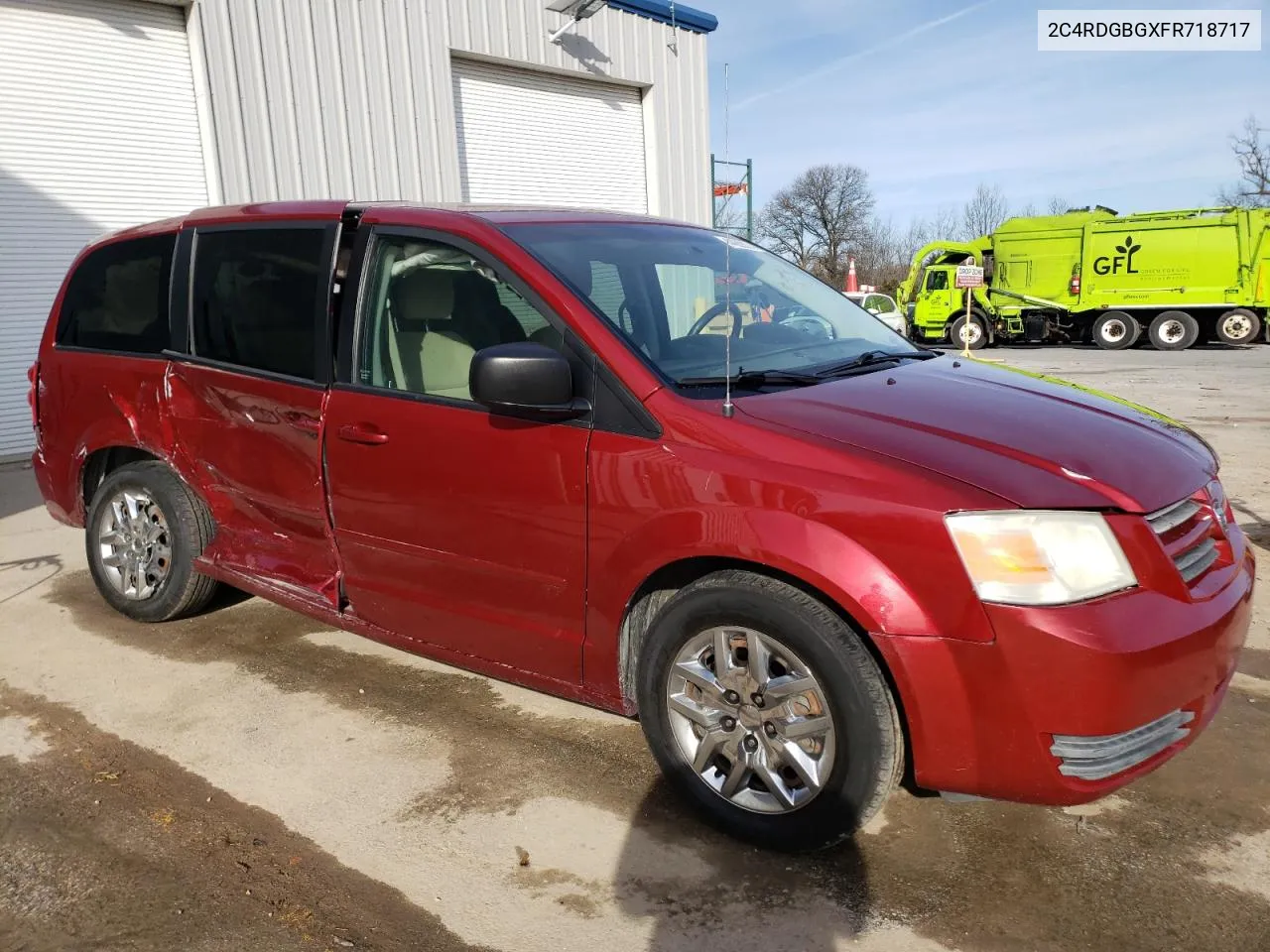 2C4RDGBGXFR718717 2015 Dodge Grand Caravan Se