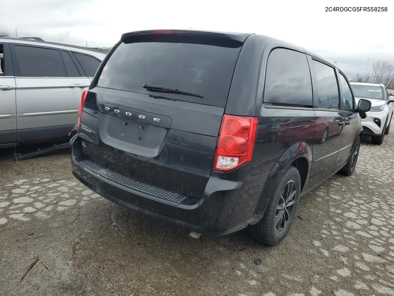 2C4RDGCG5FR558258 2015 Dodge Grand Caravan Sxt