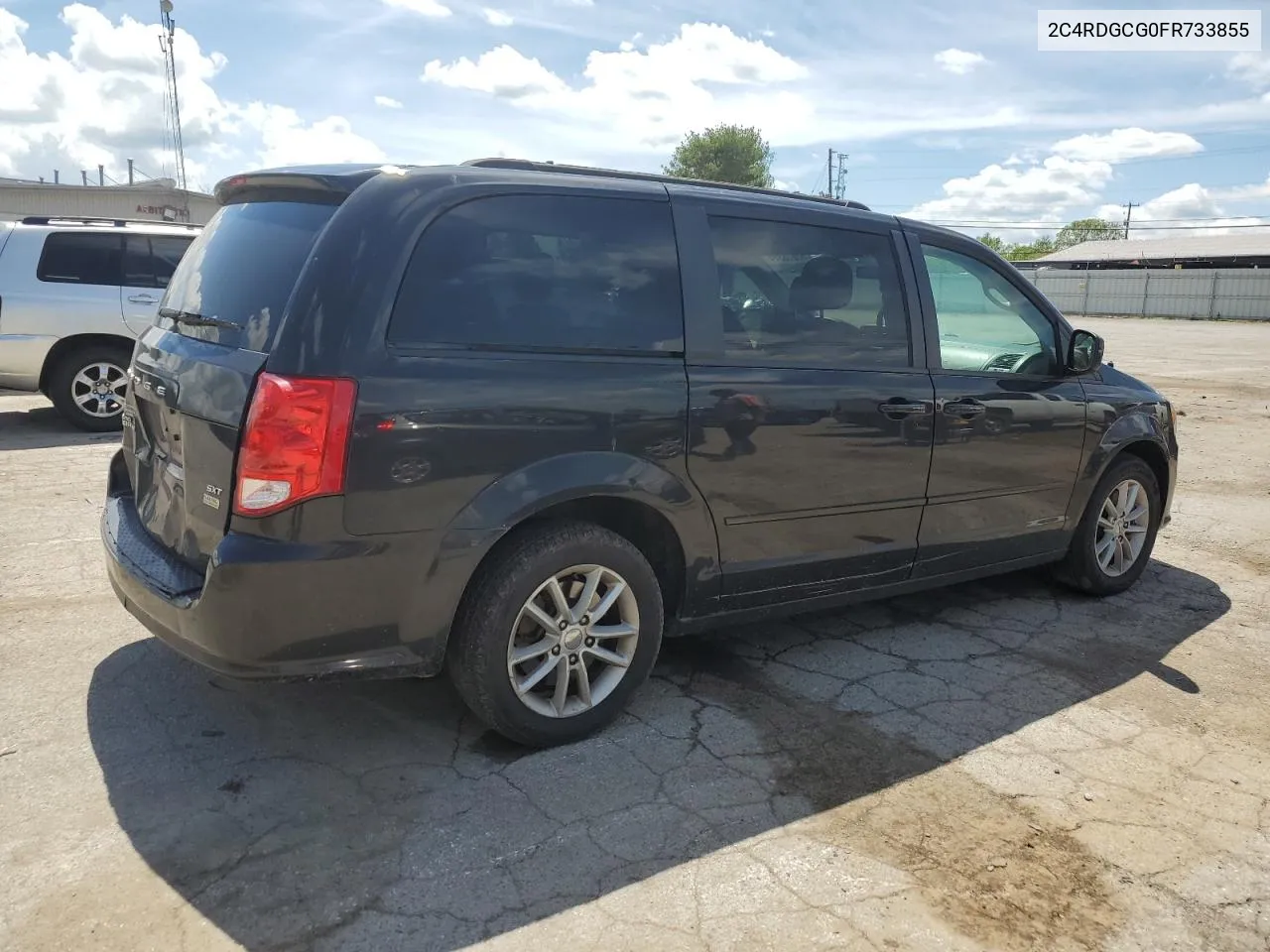 2C4RDGCG0FR733855 2015 Dodge Grand Caravan Sxt