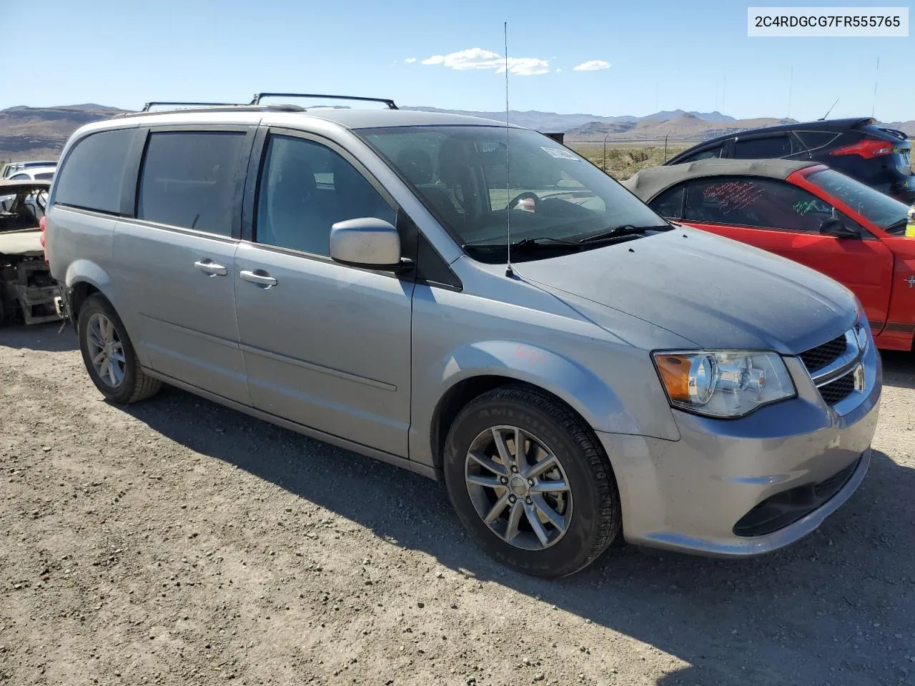 2C4RDGCG7FR555765 2015 Dodge Grand Caravan Sxt