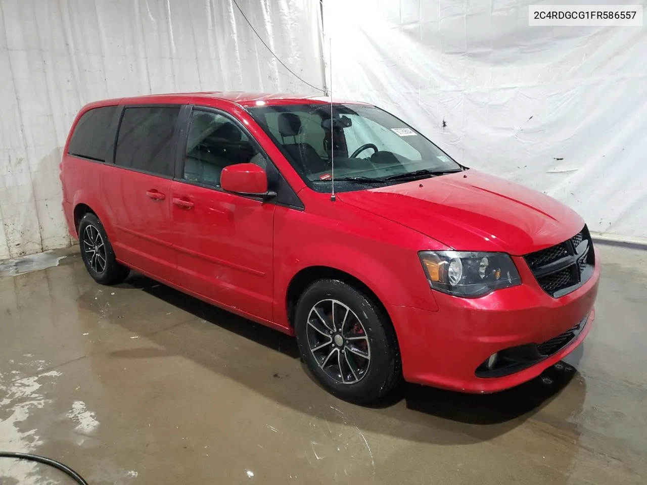 2C4RDGCG1FR586557 2015 Dodge Grand Caravan Sxt