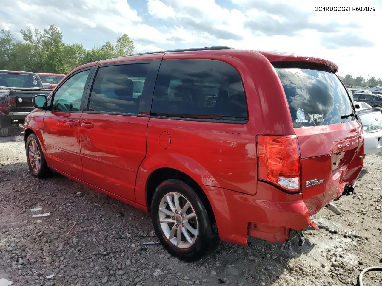 2C4RDGCG9FR607879 2015 Dodge Grand Caravan Sxt