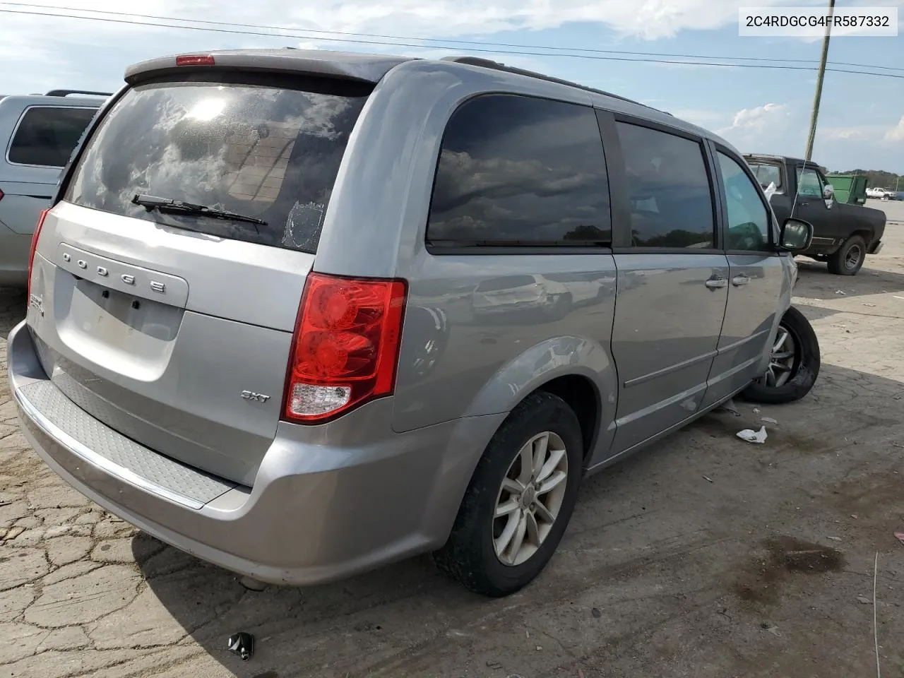 2015 Dodge Grand Caravan Sxt VIN: 2C4RDGCG4FR587332 Lot: 70726454