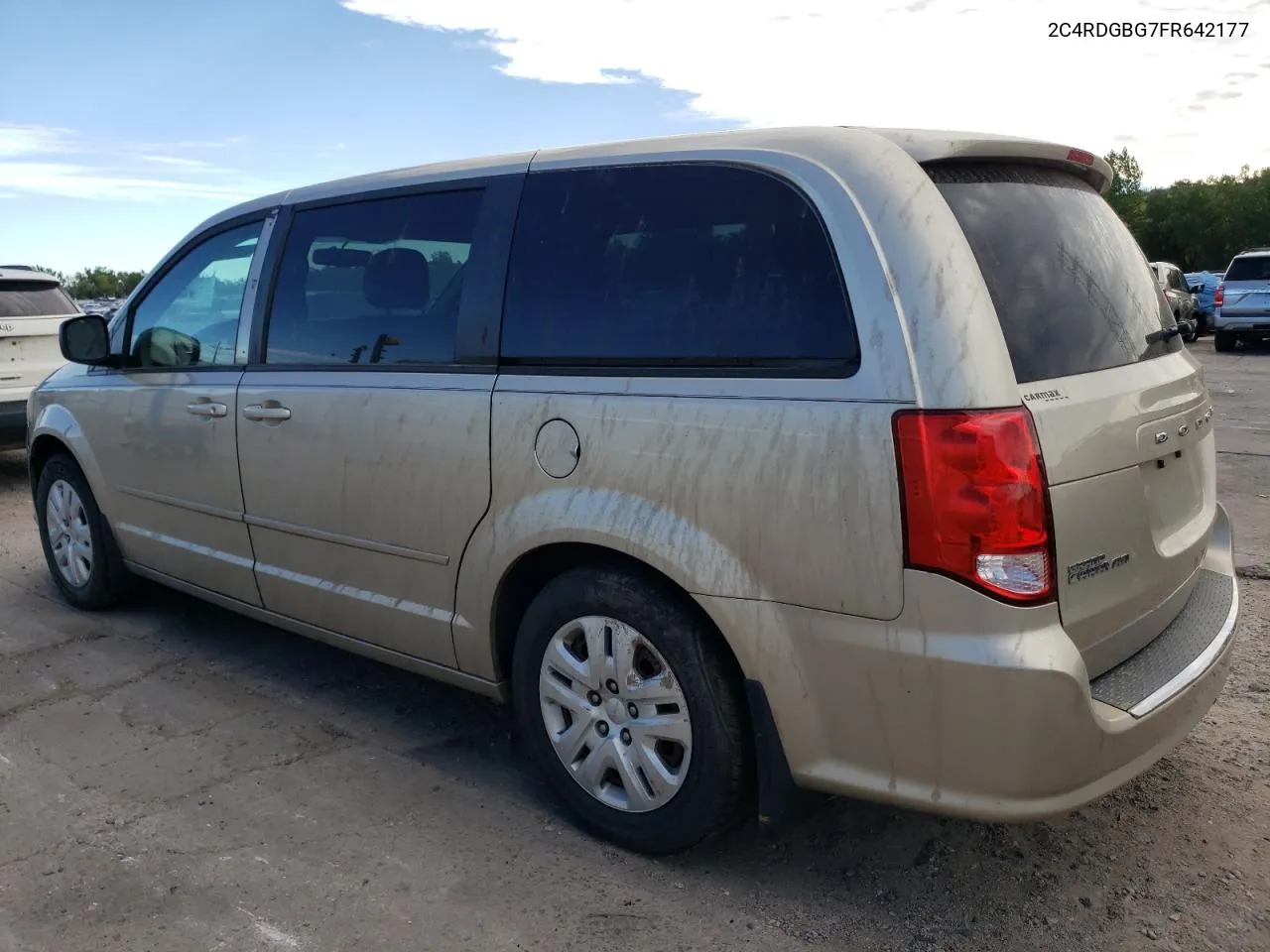 2C4RDGBG7FR642177 2015 Dodge Grand Caravan Se