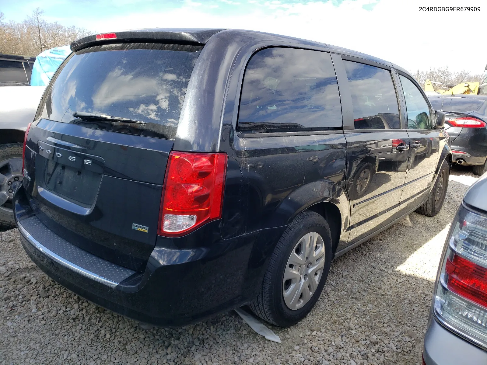 2C4RDGBG9FR679909 2015 Dodge Grand Caravan Se