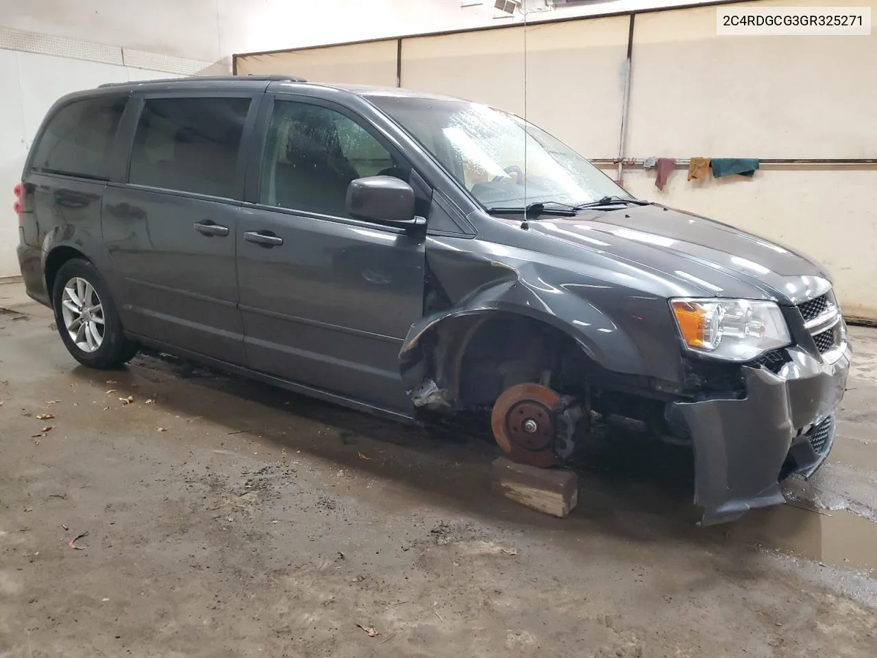 2C4RDGCG3GR325271 2016 Dodge Grand Caravan Sxt