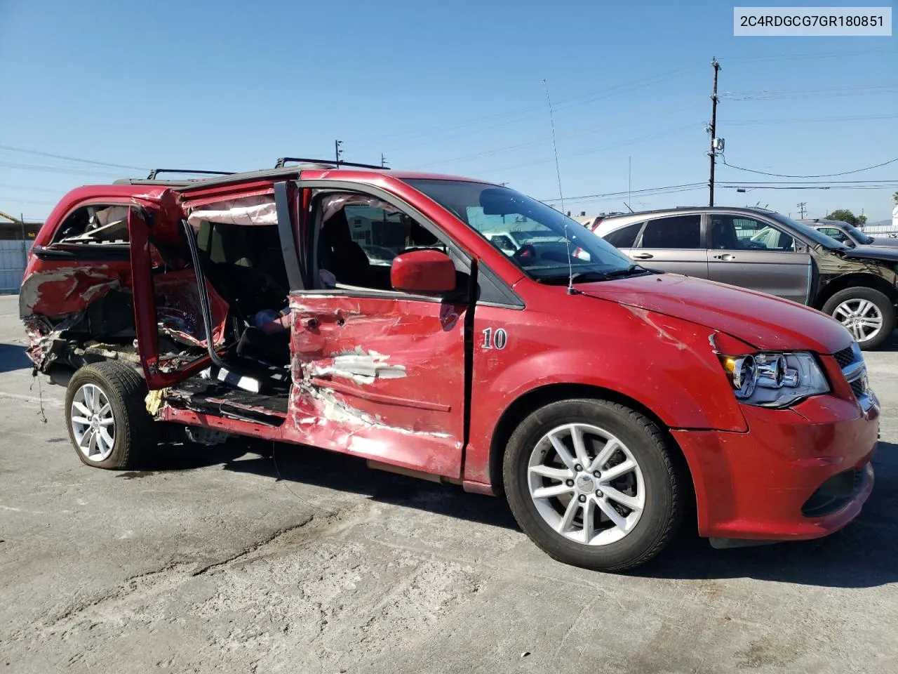 2C4RDGCG7GR180851 2016 Dodge Grand Caravan Sxt