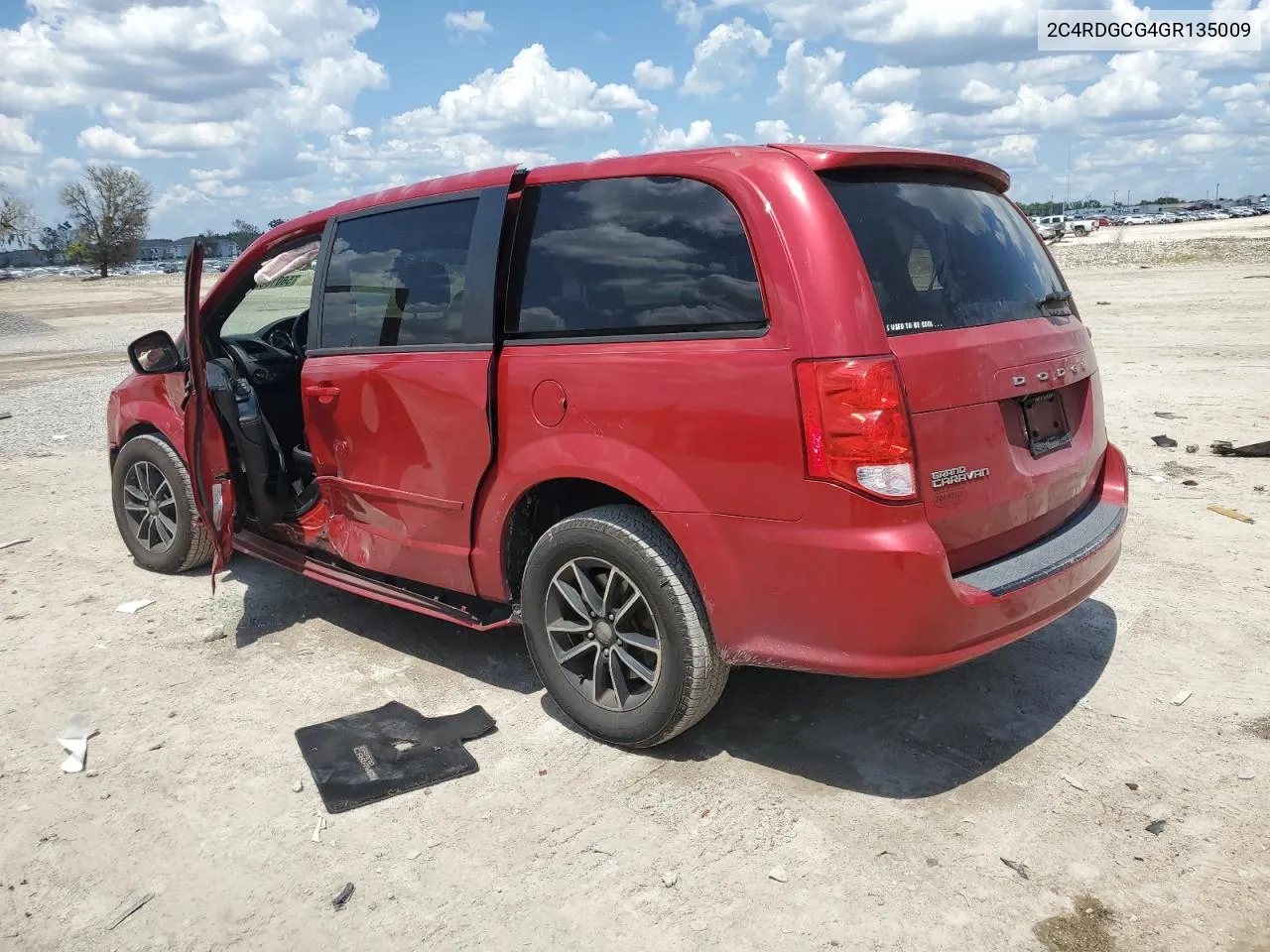 2C4RDGCG4GR135009 2016 Dodge Grand Caravan Sxt