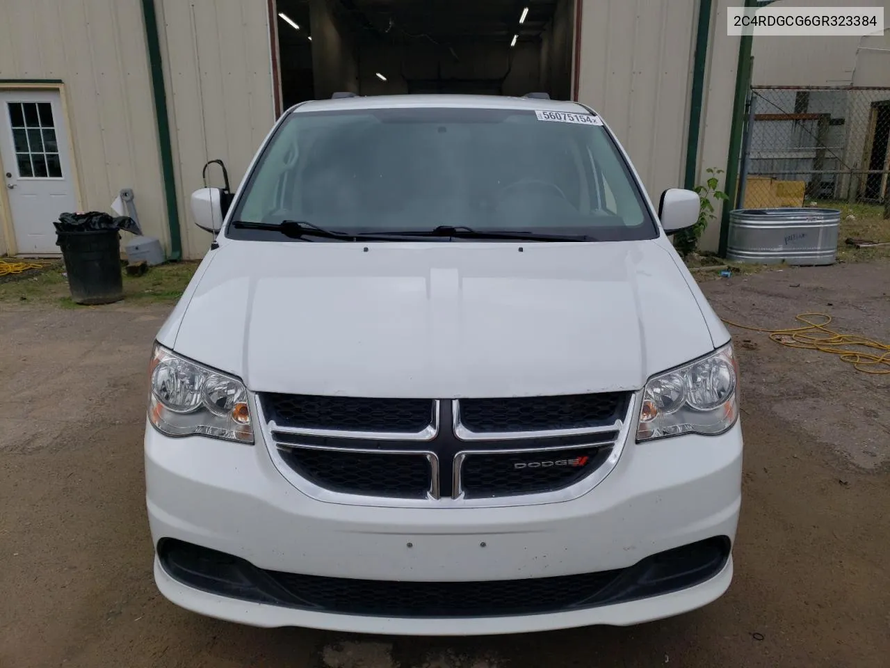 2C4RDGCG6GR323384 2016 Dodge Grand Caravan Sxt