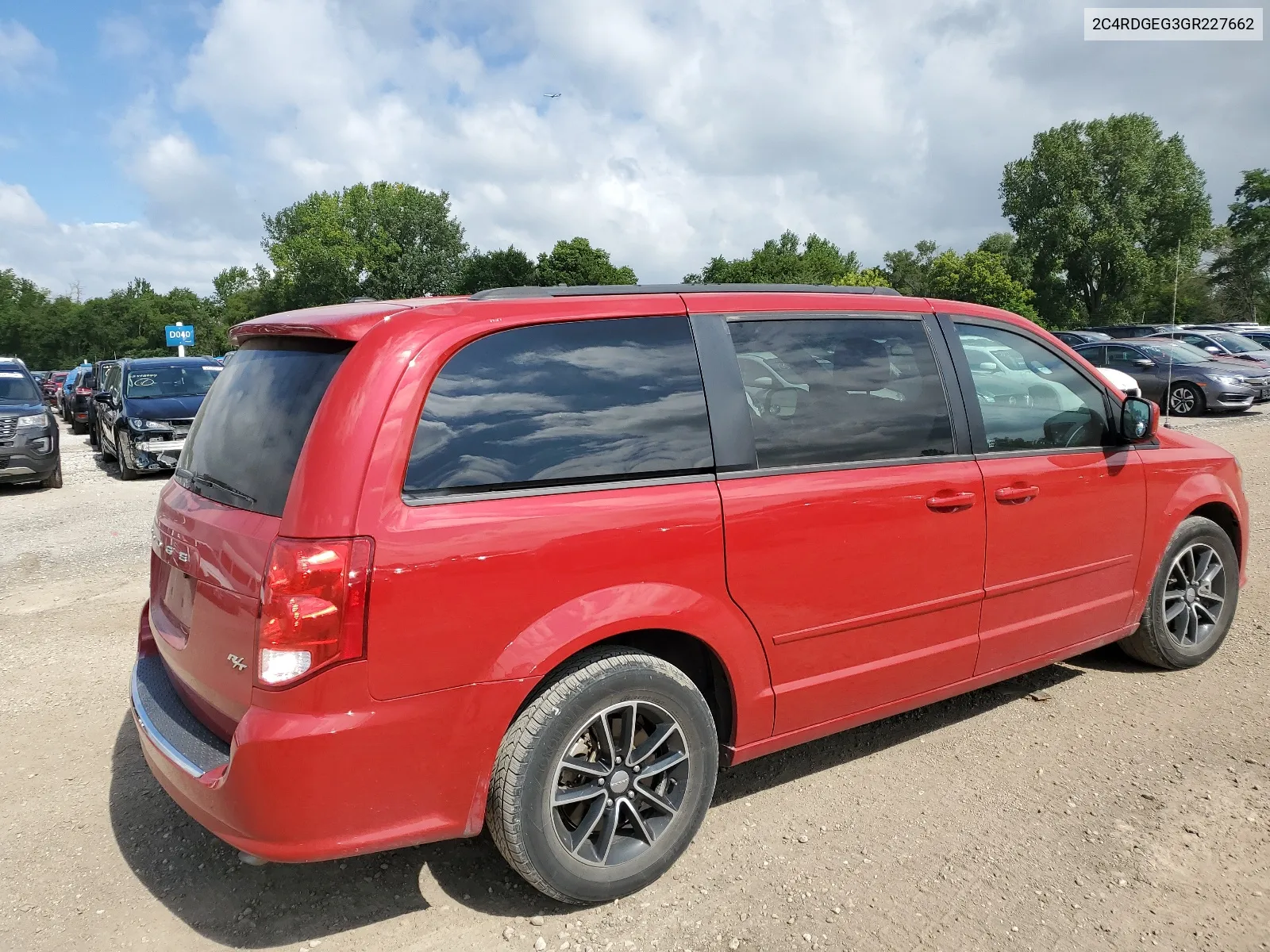 2C4RDGEG3GR227662 2016 Dodge Grand Caravan R/T