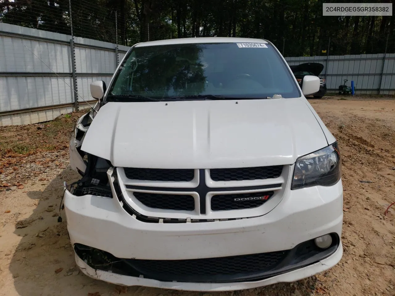 2016 Dodge Grand Caravan R/T VIN: 2C4RDGEG5GR358382 Lot: 71035674