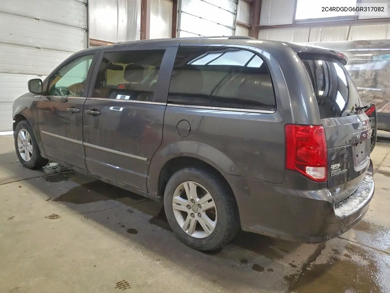 2C4RDGDG6GR317082 2016 Dodge Grand Caravan Crew