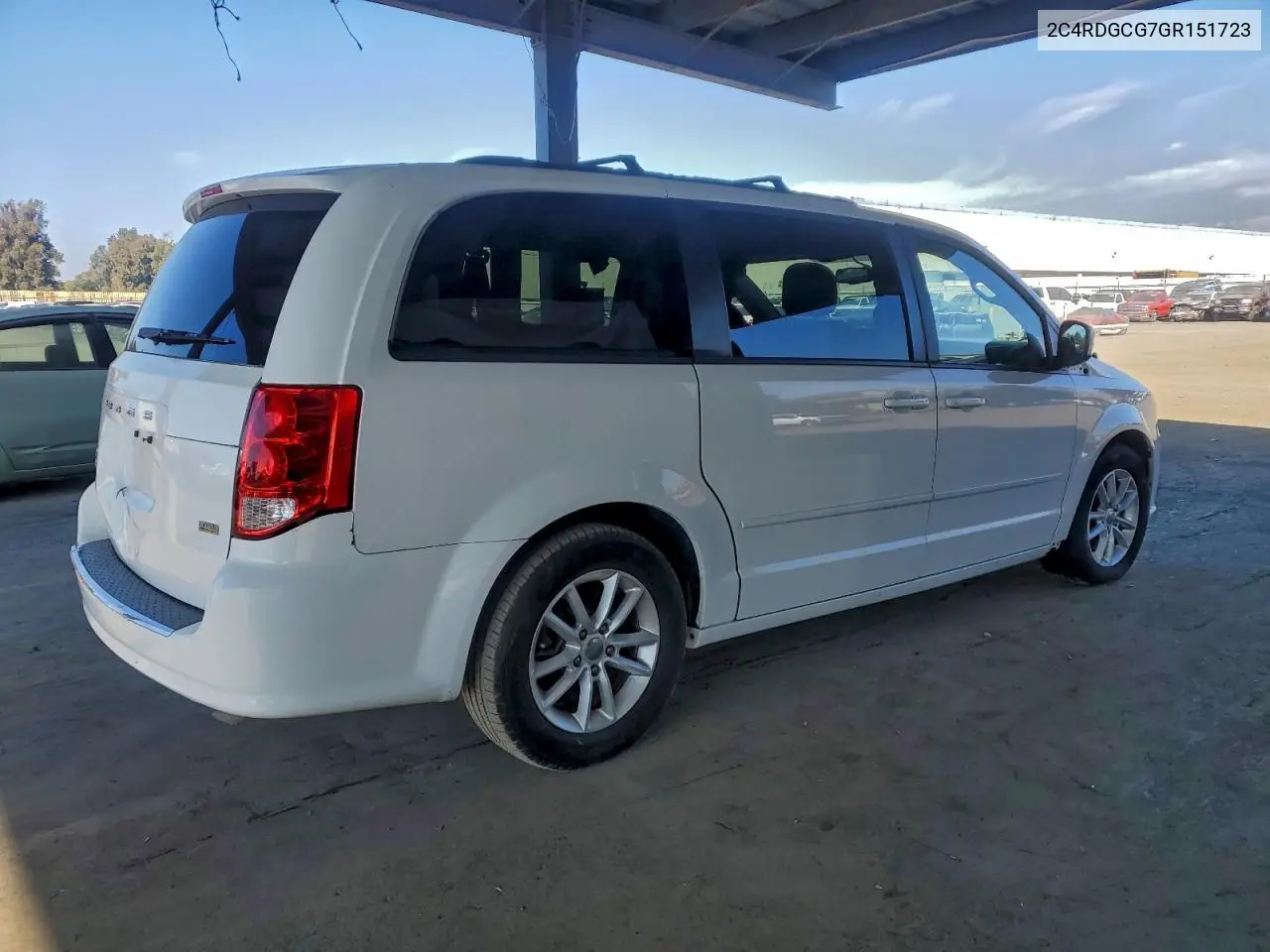 2C4RDGCG7GR151723 2016 Dodge Grand Caravan Sxt